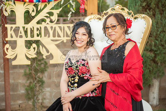 Katelynn Ramirez quinceanera celebration photography and video at Poncitlan square park in Palmdale Ca, www.gustavovillarreal.com, 323-633-8283