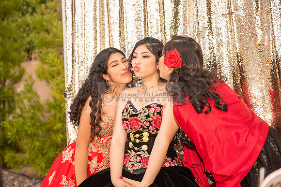 Katelynn Ramirez quinceanera celebration photography and video at Poncitlan square park in Palmdale Ca, www.gustavovillarreal.com, 323-633-8283