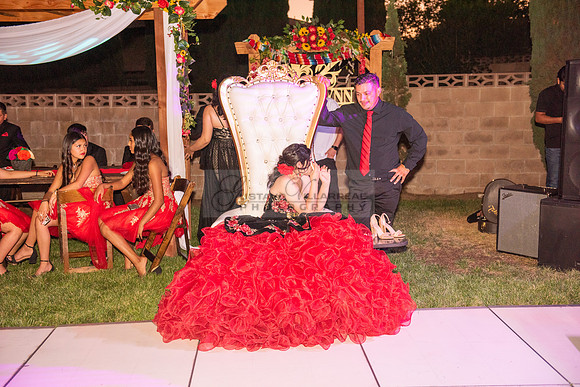 Katelynn Ramirez quinceanera celebration photography and video at Poncitlan square park in Palmdale Ca, www.gustavovillarreal.com, 323-633-8283