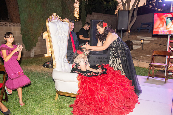 Katelynn Ramirez quinceanera celebration photography and video at Poncitlan square park in Palmdale Ca, www.gustavovillarreal.com, 323-633-8283