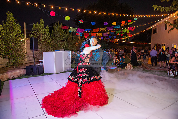 Katelynn Ramirez quinceanera celebration photography and video at Poncitlan square park in Palmdale Ca, www.gustavovillarreal.com, 323-633-8283