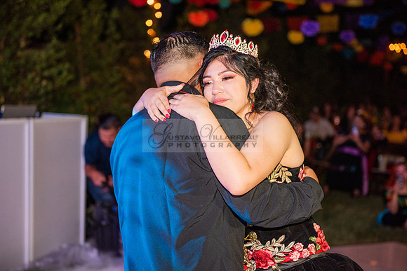 Katelynn Ramirez quinceanera celebration photography and video at Poncitlan square park in Palmdale Ca, www.gustavovillarreal.com, 323-633-8283