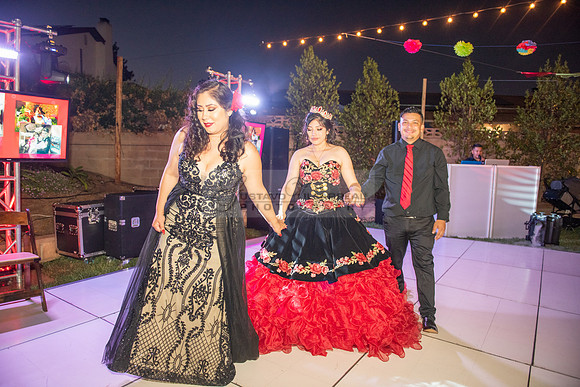 Katelynn Ramirez quinceanera celebration photography and video at Poncitlan square park in Palmdale Ca, www.gustavovillarreal.com, 323-633-8283