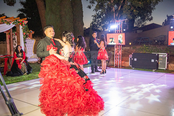 Katelynn Ramirez quinceanera celebration photography and video at Poncitlan square park in Palmdale Ca, www.gustavovillarreal.com, 323-633-8283