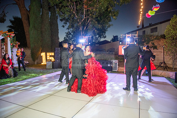 Katelynn Ramirez quinceanera celebration photography and video at Poncitlan square park in Palmdale Ca, www.gustavovillarreal.com, 323-633-8283