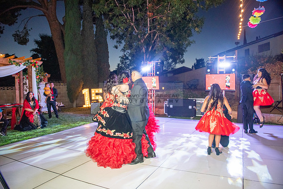 Katelynn Ramirez quinceanera celebration photography and video at Poncitlan square park in Palmdale Ca, www.gustavovillarreal.com, 323-633-8283