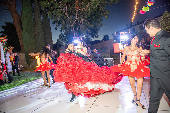 Katelynn Ramirez quinceanera celebration photography and video at Poncitlan square park in Palmdale Ca, www.gustavovillarreal.com, 323-633-8283