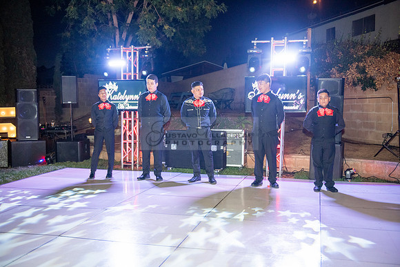 Katelynn Ramirez quinceanera celebration photography and video at Poncitlan square park in Palmdale Ca, www.gustavovillarreal.com, 323-633-8283