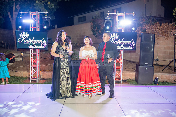 Katelynn Ramirez quinceanera celebration photography and video at Poncitlan square park in Palmdale Ca, www.gustavovillarreal.com, 323-633-8283