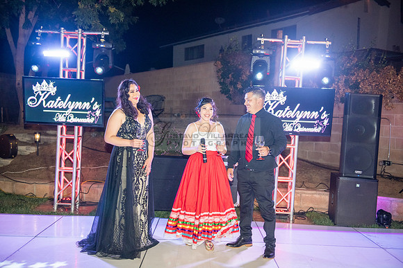 Katelynn Ramirez quinceanera celebration photography and video at Poncitlan square park in Palmdale Ca, www.gustavovillarreal.com, 323-633-8283