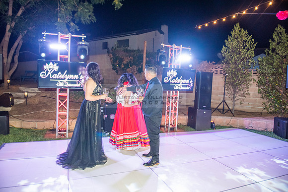 Katelynn Ramirez quinceanera celebration photography and video at Poncitlan square park in Palmdale Ca, www.gustavovillarreal.com, 323-633-8283