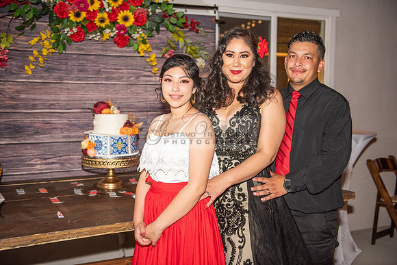 Katelynn Ramirez quinceanera celebration photography and video at Poncitlan square park in Palmdale Ca, www.gustavovillarreal.com, 323-633-8283