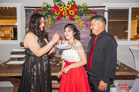Katelynn Ramirez quinceanera celebration photography and video at Poncitlan square park in Palmdale Ca, www.gustavovillarreal.com, 323-633-8283