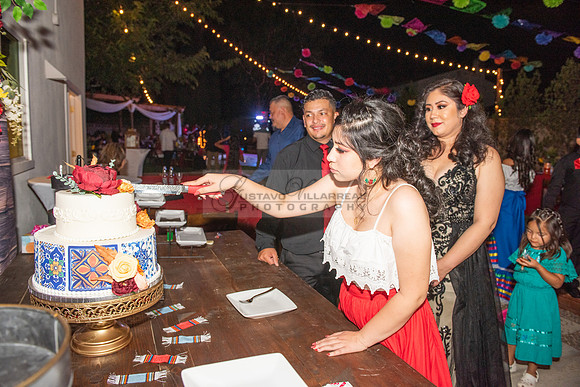 Katelynn Ramirez quinceanera celebration photography and video at Poncitlan square park in Palmdale Ca, www.gustavovillarreal.com, 323-633-8283