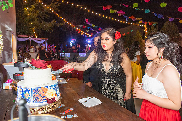 Katelynn Ramirez quinceanera celebration photography and video at Poncitlan square park in Palmdale Ca, www.gustavovillarreal.com, 323-633-8283