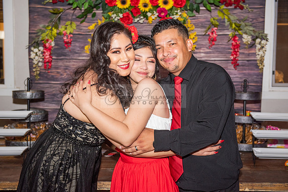 Katelynn Ramirez quinceanera celebration photography and video at Poncitlan square park in Palmdale Ca, www.gustavovillarreal.com, 323-633-8283