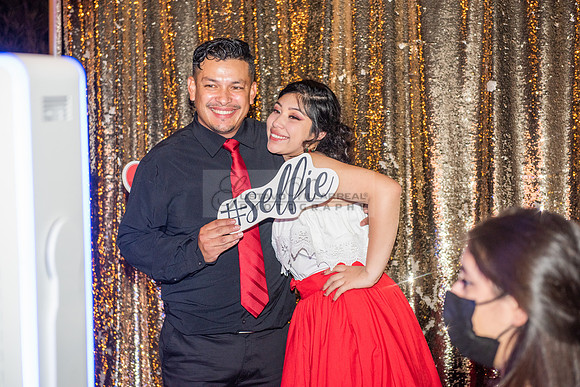 Katelynn Ramirez quinceanera celebration photography and video at Poncitlan square park in Palmdale Ca, www.gustavovillarreal.com, 323-633-8283