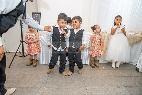 Nazareth Bautizo fotografias y videos en Whittier Ca, reception at Grand premier Banquet hall in Gardena Ca. Gustavo Villarreal photographer 323-633-8283, www.gvphotoandvideo.com