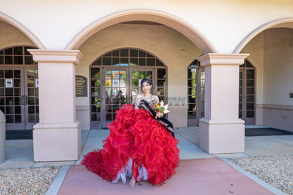 Katelynn Ramirez quinceanera celebration photography and video at Poncitlan square park in Palmdale Ca, www.gustavovillarreal.com, 323-633-8283