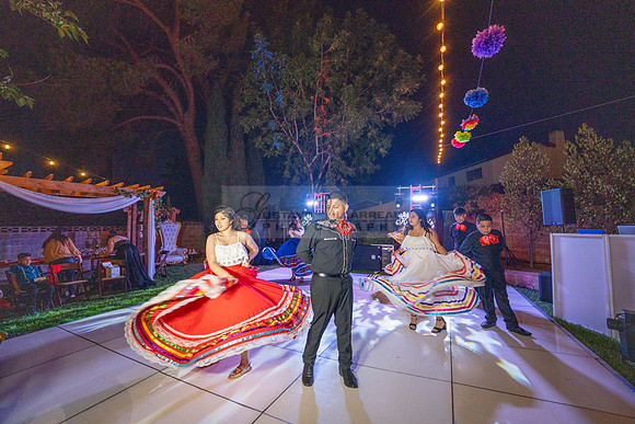 Katelynn Ramirez quinceanera celebration photography and video at Poncitlan square park in Palmdale Ca, www.gustavovillarreal.com, 323-633-8283
