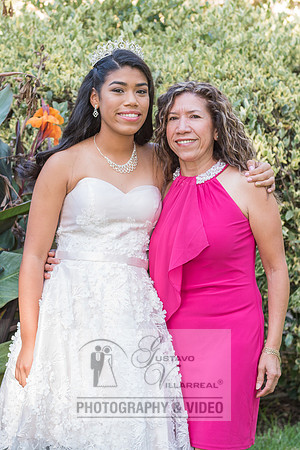 Jade Barrios quinceaneras-sweet sixteen-weddings-bodas-photo-video-anniversaries, birthdays-family portraits-at-penn-park-whittier-ca-www.gustavovillarreal.com-323-633-8283