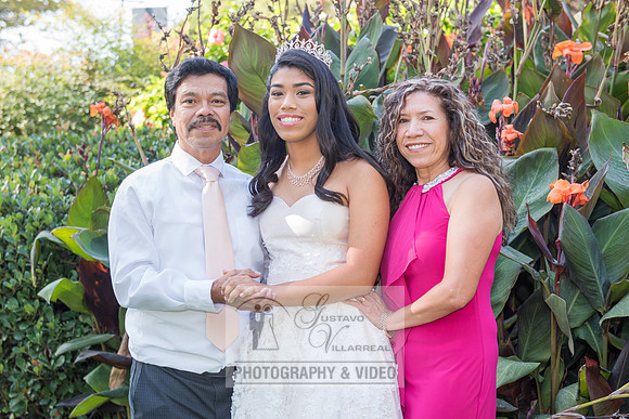 Jade Barrios quinceaneras-sweet sixteen-weddings-bodas-photo-video-anniversaries, birthdays-family portraits-at-penn-park-whittier-ca-www.gustavovillarreal.com-323-633-8283