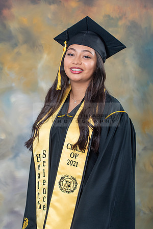 Melissa Ramirez graduation photos in Downey Ca, photo studio by www.gustavovillarreal.com, 323-633-8283