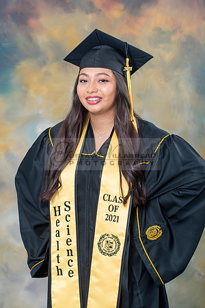 Melissa Ramirez graduation photos in Downey Ca, photo studio by www.gustavovillarreal.com, 323-633-8283