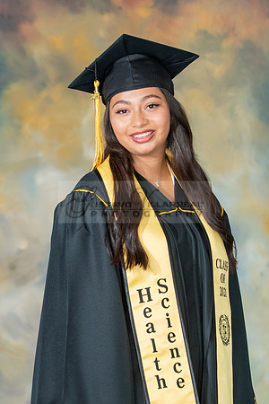 Melissa Ramirez graduation photos in Downey Ca, photo studio by www.gustavovillarreal.com, 323-633-8283