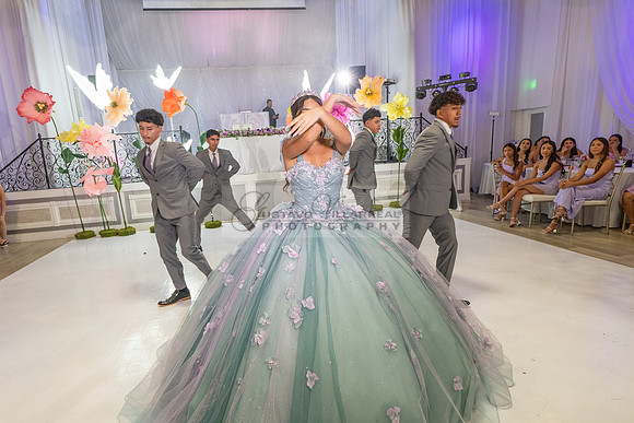 LINK #2-Janelle Ornelas, Sweet Sixteen, quinceanera, celebration at El Palacio Hall in south El Monte Ca, Gustavo Villarreal Photography, 323-633-8283, www.gvphotoandvideo.com