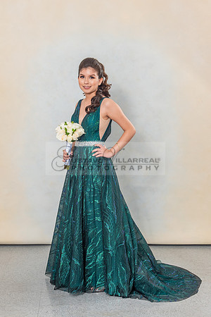 Salma Valdivia quinceanera photo session at Gustavo Villarreal photography studio in whittier Ca, www.gustavovillarreal.com, 323-633-8283