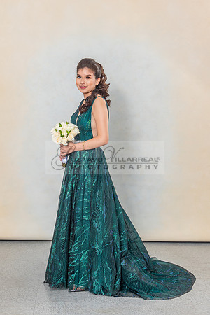 Salma Valdivia quinceanera photo session at Gustavo Villarreal photography studio in whittier Ca, www.gustavovillarreal.com, 323-633-8283