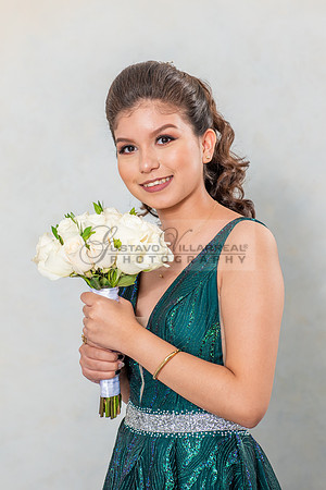 Salma Valdivia quinceanera photo session at Gustavo Villarreal photography studio in whittier Ca, www.gustavovillarreal.com, 323-633-8283