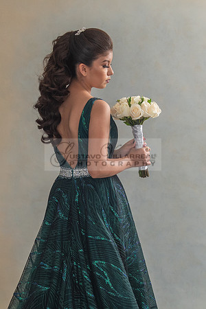 Salma Valdivia quinceanera photo session at Gustavo Villarreal photography studio in whittier Ca, www.gustavovillarreal.com, 323-633-8283