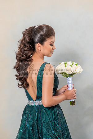 Salma Valdivia quinceanera photo session at Gustavo Villarreal photography studio in whittier Ca, www.gustavovillarreal.com, 323-633-8283