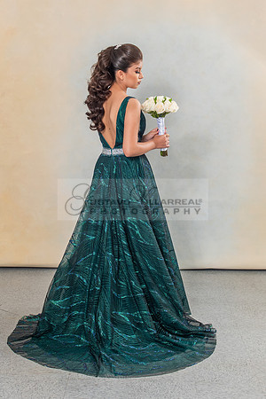 Salma Valdivia quinceanera photo session at Gustavo Villarreal photography studio in whittier Ca, www.gustavovillarreal.com, 323-633-8283