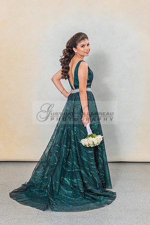 Salma Valdivia quinceanera photo session at Gustavo Villarreal photography studio in whittier Ca, www.gustavovillarreal.com, 323-633-8283