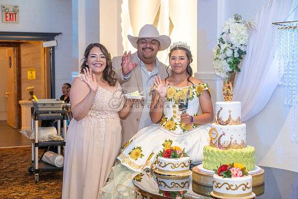 Arianna Tejada quinceanera celebration, photography, videography at Our lady of Guadalupe in El Monte Ca, Fiesta Mexican banquet Hall Montclair Ca, Gustavo Villarreal photo and video, 323-633-8283, ww