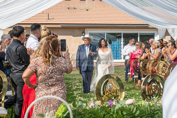 Gloria y Jose Luis Engagement photos en el rancho, caballos, Novias, La Puente Ca, 323-633-8283, www.gvphotoandvideo.com
