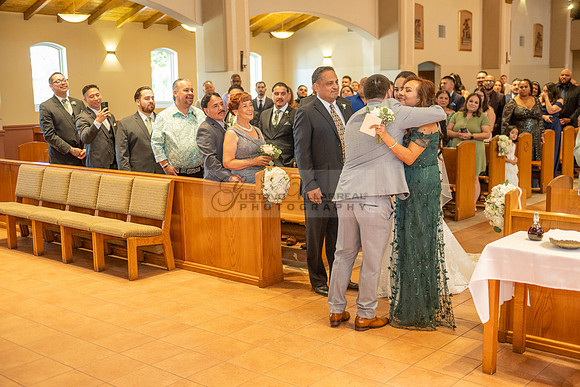 LINK-#1-Stephanie and Albert wedding photography, celebration at Sonesta Redondo Beach and Marina in Redondo Beach Ca, photographer, videographer, Gustavo Villarreal, 323-633-8283, www.gvphotoandvideo