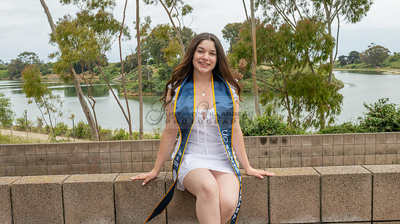 Lauren Berry graduation photos, portraits at UCSB Santa Barbara Ca. Gustavo Villarreal Photography, 323-633-8283