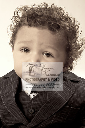 Baby and family pictures in Montebello, by Gustavo Villarreal Pr