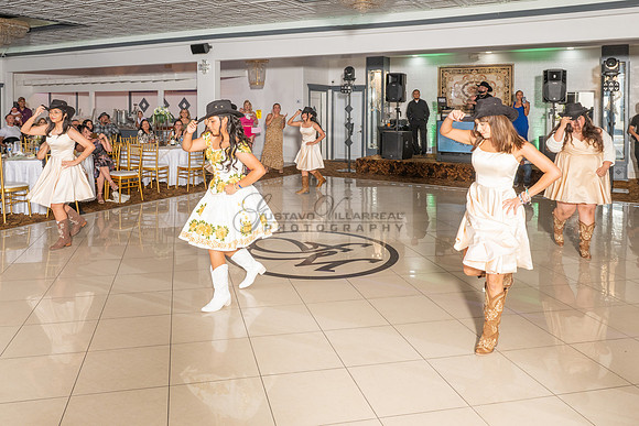 Arianna Tejada quinceanera celebration, photography, videography at Our lady of Guadalupe in El Monte Ca, Fiesta Mexican banquet Hall Montclair Ca, Gustavo Villarreal photo and video, 323-633-8283, ww