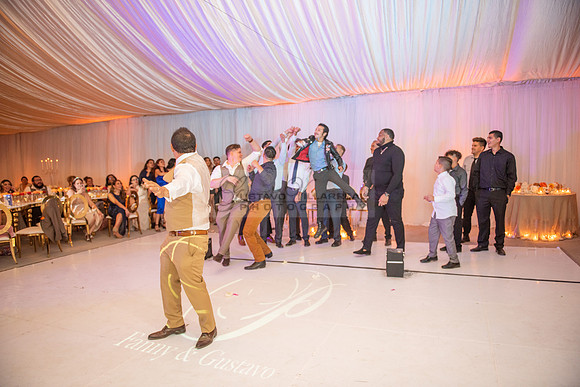 Fanny and Gustavo wedding celebration photography and videograph