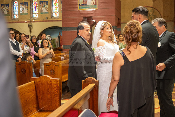 Alberto y Lourdes wedding celebration, photographer, videographer at Rio Hondo country Club in Downey Ca. Gustavo Villarreal photography, 323-633-8283, www.gvphotoandvideo.com