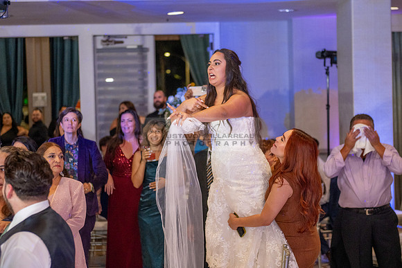 LINK-#1-Stephanie and Albert wedding photography, celebration at Sonesta Redondo Beach and Marina in Redondo Beach Ca, photographer, videographer, Gustavo Villarreal, 323-633-8283, www.gvphotoandvideo