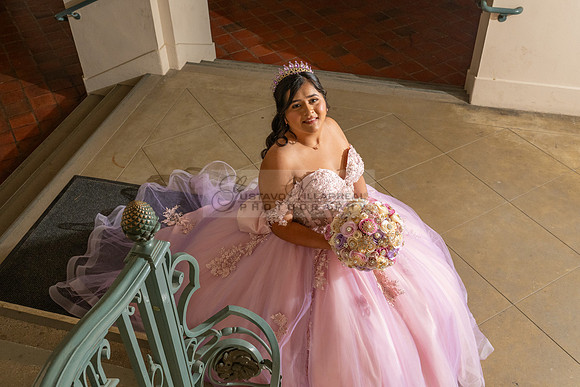 Camila Pacheco quinceanera, sweet 16, photo session in Pasadena City Hall in Pasadena California, photography and videography by Gustavo Villarreal photographer, 323-633-8283, www.gvphotoandvideo.com