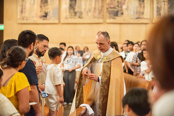 Baptism photographer, videographer at Cathedral of our Lady of Angeles in Los Angeles Ca. Gustavo Villarreal Photography, 323-633-8283, www.gvphotoandvideo.com
