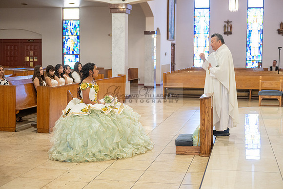 Arianna Tejada quinceanera celebration, photography, videography at Our lady of Guadalupe in El Monte Ca, Fiesta Mexican banquet Hall Montclair Ca, Gustavo Villarreal photo and video, 323-633-8283, ww