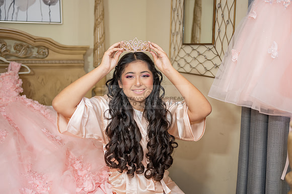 Janice Carrillo, sweet 16, quinceanera celebration at Royal Palace in Pasadena Ca. Gustavo Villarreal Photography, videography, 323-633-8283, www.gvphotoandvideo.com